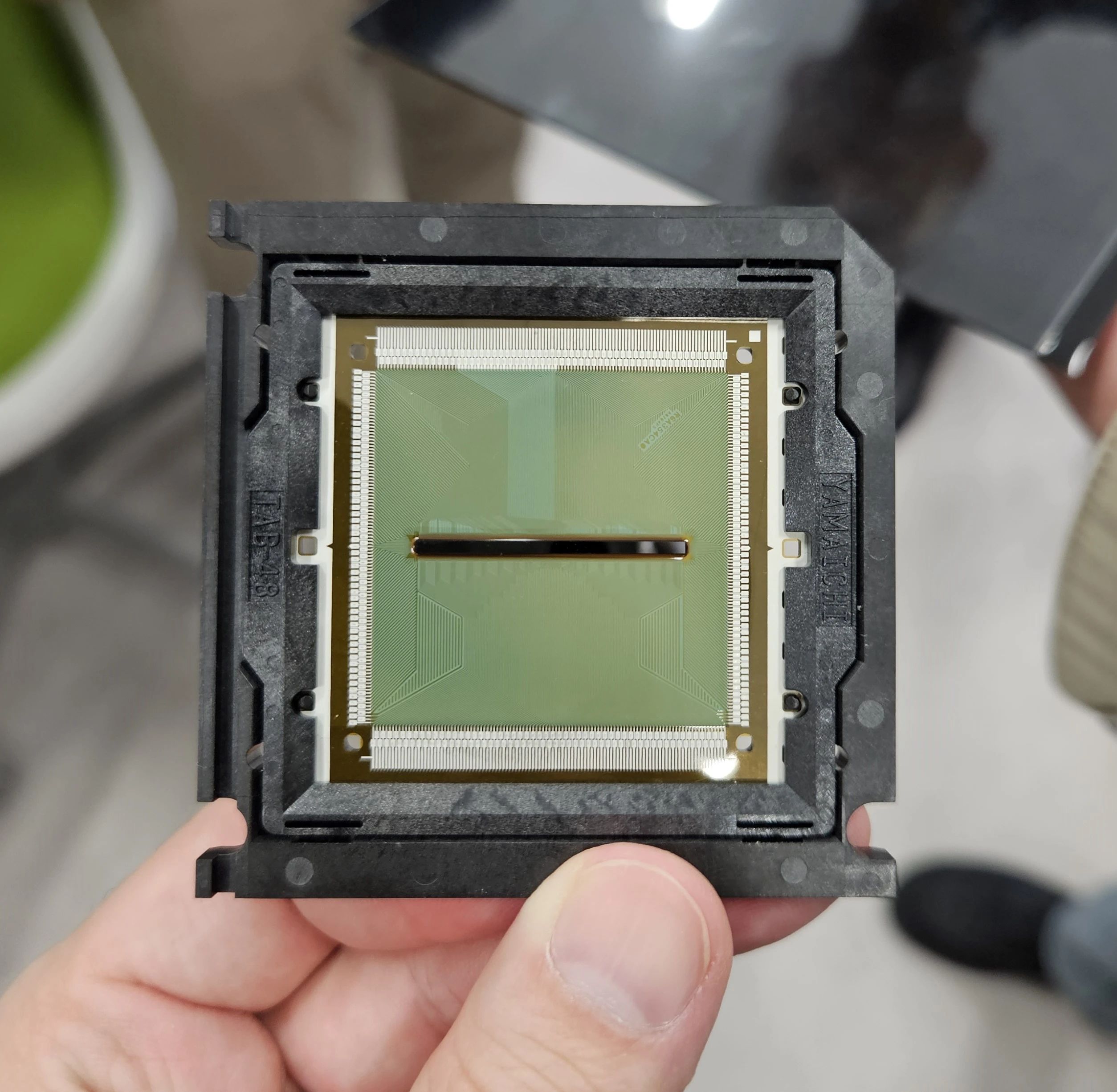 英唐智控:車載DDIC批量交付,開啟收獲第一步